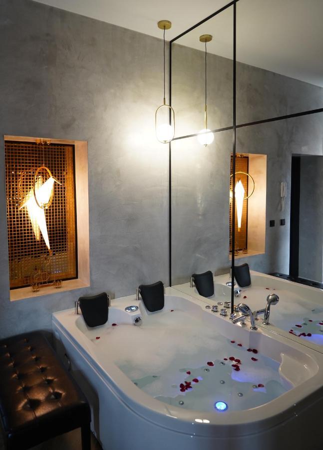 Apartment Apartament Z Jacuzzi W Sercu Miasta *
